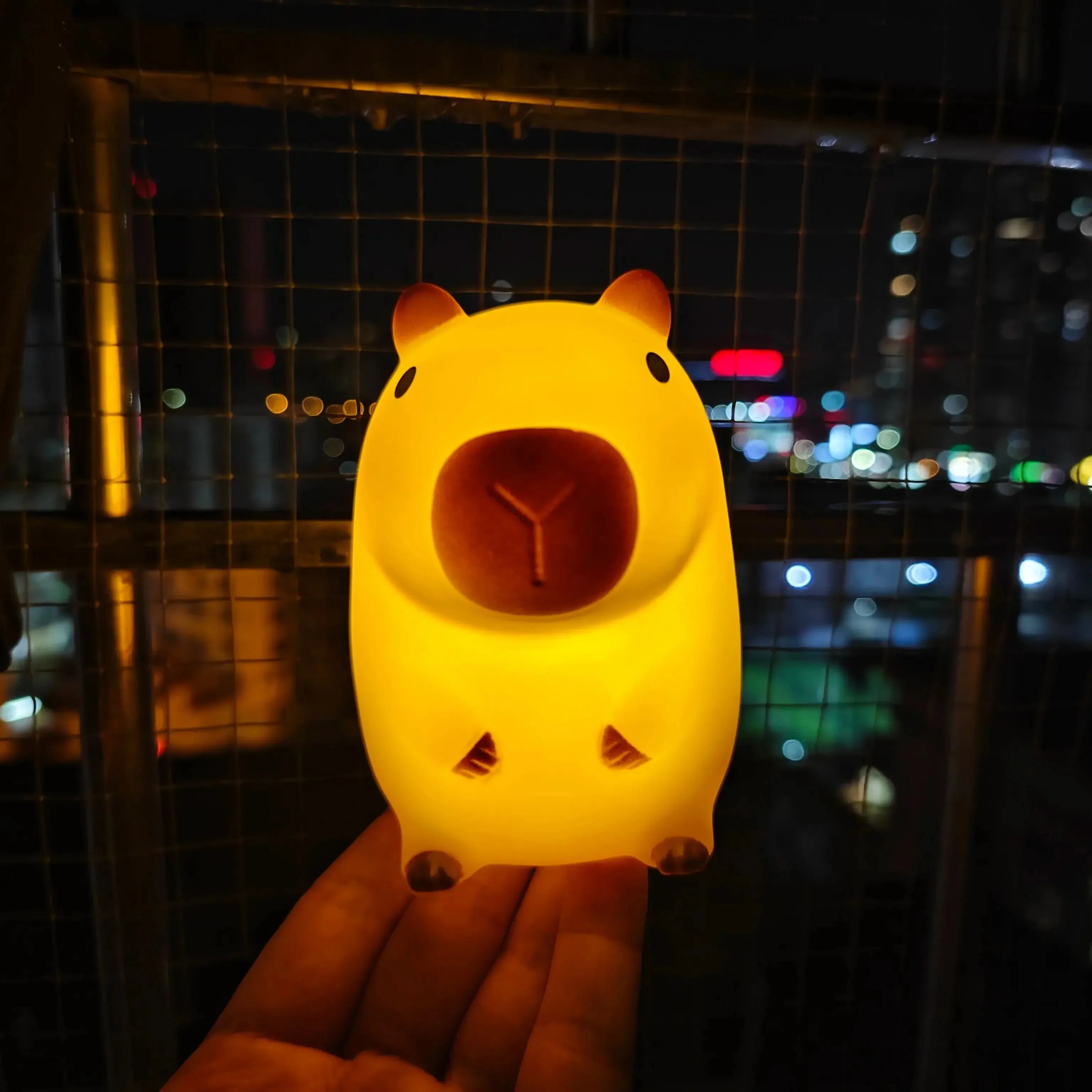 Cute Capybara Night Light – Soft Silicone Sleeping Lamp for Kids Room
